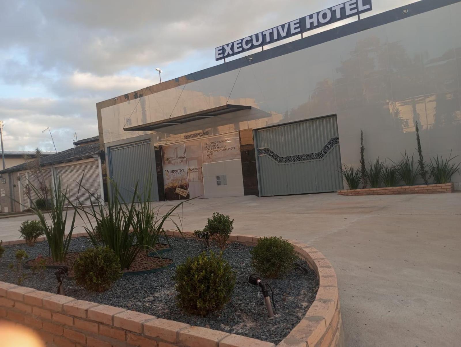 Executive Hotel Aguas Lindas Go Aguas Lindas de Goias Zewnętrze zdjęcie